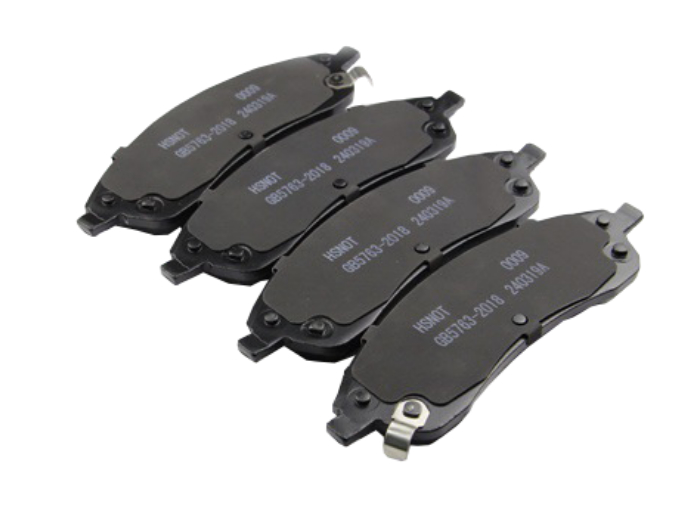 Carbon based semi metallic disc brake pads